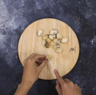 Tàu hủ ky xào nấm rơm