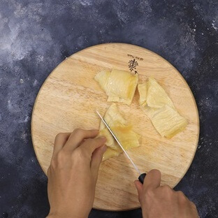 Tàu hủ ky xào nấm rơm